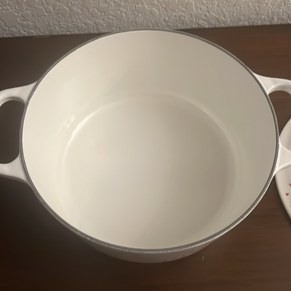Le Creuset 4.5qt Pride Dutch Oven - Picture 5 of 8